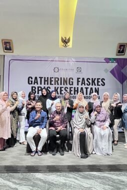 Puskesmas Kotabumi II Terima Penghargaan Prolanis Award 2024