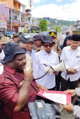Tangan Dingin Kapolda, Aksi Damai di Papua Barat Tanpa Bentrok