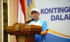 Gubernur Lepas Kontingen KORPRI Lampung ke Palembang