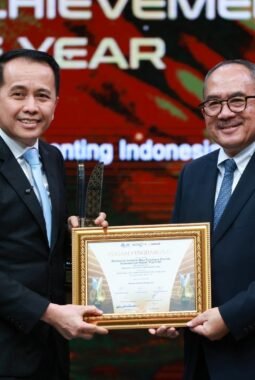 Dirjen Keuangan Daerah Kemendagri Agus Fatoni, Raih Penghargaan Excellence in Regional Financial Governance 2026