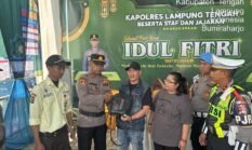 Petugas Rest Area KM 116 A Tol Bakter Kembalikan Tas Berisi Uang 23 Juta Milik Pemudik yang Tertinggal