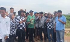 Menteri PKP dan Gubernur Mirza Tanam Pohon di Taman Kehati