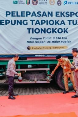 Mirza Lepas 3.330 Ton Tapioka Lampung ke Tiongkok