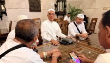 Puncak Haji Dekat, Waspada