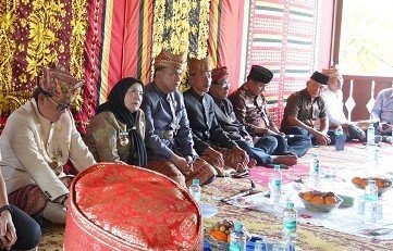 WISATA BUDAYA-Walikota Eva Siap Olok Gading Jadi Wisata Budaya {De]