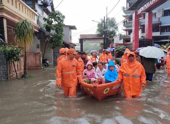 
TUTUPAN Hutan di Jawa Barat jadi ancaman banyak wilayah, Pun tak luput Jakarta, karena tutupan hutan di Bogor dan sekitarnya kurang dari 20% [Net/Ist]