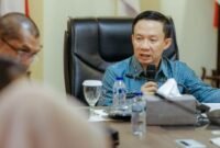 MARINDO Sekdaprov pimpin rapat perangkat daerah agar mempercepat penyelesaian operasional Sekolah Rakyat dapat berjalan sesuai jadwal yang telah ditetapkan [De]