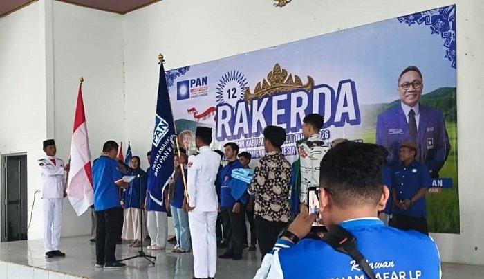 PAN Pasang Target 3 Besar. PAN Bantu Rakyat, Rakyat Bantu PAN [Nr]