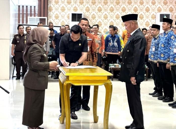 SETELAH Malang melintang dalam jabatan eselon II, Sunardi akhirnya di percaya Bupati menjadi Sekwan DPRD Mesuji [Nr]