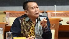 
DPR RI TB Hasanudin Meminta Latsarmil SPPI untuk di evaluasi agar tidak merugikan banyak pihak. DPR minta fokus pada pendidikan manajemen koperasi saja [Far/Ist]