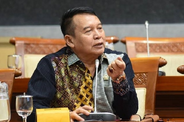 
DPR RI TB Hasanudin Meminta Latsarmil SPPI untuk di evaluasi agar tidak merugikan banyak pihak. DPR minta fokus pada pendidikan manajemen koperasi saja [Far/Ist]