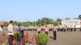 Polres Mesuji menggelar Upacara Laporan Kenaikan Pangkat Periode 1 Juli 2026 yang dilaksanakan secara khidmat di Halaman Mako Polres Mesuji, Kabupaten Mesuji, Provinsi Lampung.[De]