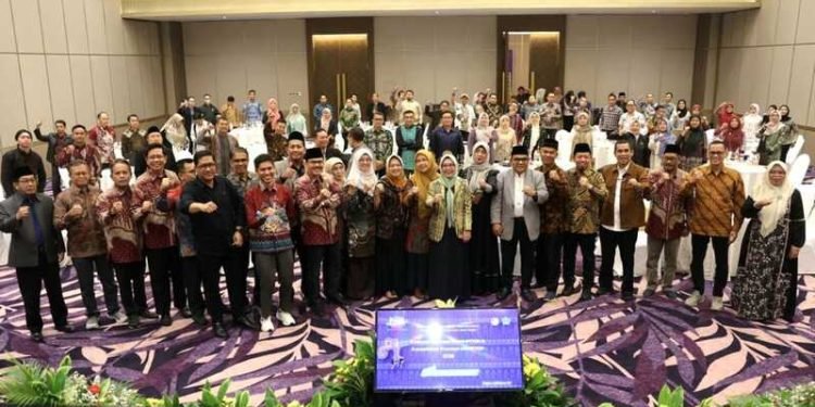 Semangat internasionalisasi kini mulai gencar ditengah Penerimaan Mahasiswa Baru (PMB) Perguruan Tinggi Keagamaan Islam Negeri (PTKIN). Direktur Pendidikan Tinggi Keagamaan Islam (Diktis) Kementerian Agama RI, Prof. Sahiron, menegaskan bahwa seluruh PTKIN harus memperkuat konsolidasi guna menyongsong agenda besar: menjadikan Indonesia sebagai pusat studi Islam dunia.[De]