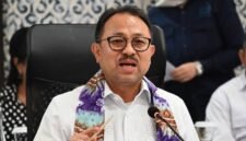 Pengadaan 106 ribu unit gembok di lingkungan Direktorat Jenderal Pemasyarakatan (Ditjenpas) Kementerian Imigrasi dan Pemasyarakatan (Kemenimipas) senilai sekitar Rp92,5 miliar menjadi sorotan publik. [HS]