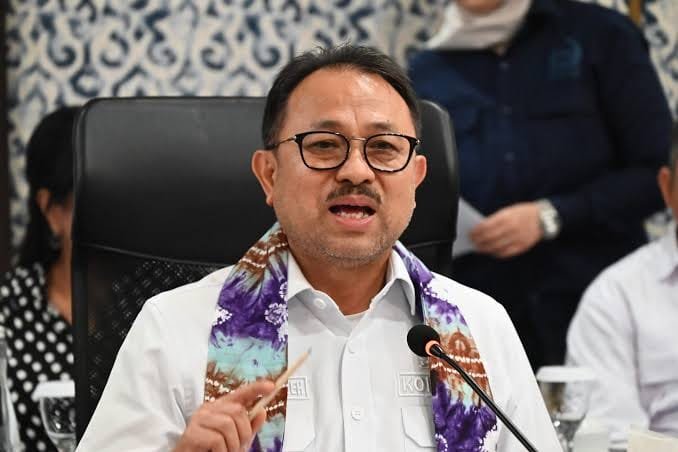 Pengadaan 106 ribu unit gembok di lingkungan Direktorat Jenderal Pemasyarakatan (Ditjenpas) Kementerian Imigrasi dan Pemasyarakatan (Kemenimipas) senilai sekitar Rp92,5 miliar menjadi sorotan publik. [HS]