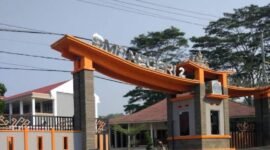 Di tengah semakin ketatnya persaingan dunia pendidikan, SMP Negeri 2 Bandar Lampung terus membuktikan diri sebagai salah satu sekolah yang mampu menjaga kualitas pendidikan sekaligus melahirkan peserta didik berprestasi di berbagai bidang. [De]