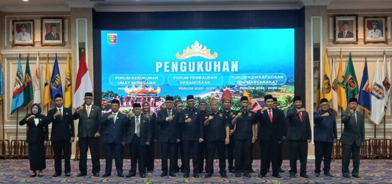 Ketua Jaringan Media Siber Indonesia (JMSI) Provinsi Lampung, Ahmad Novriwan, menghadiri kegiatan Pelantikan dan Pengukuhan Pengurus Forum Pembauran Kebangsaan (FPK), Forum Kerukunan Umat Beragama (FKUB), dan Forum Kewaspadaan Dini Masyarakat (FKDM) Provinsi Lampung yang digelar di Balai Keratun Lantai III, Komplek Kantor Gubernur Lampung, Selasa (7/7/2026).[De]