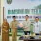 Pemerintah Provinsi Lampung memperkuat sektor pertanian berbasis kerakyatan melalui program optimalisasi penggunaan Pupuk Hayati Cair (PHC) guna mendongkrak produktivitas komoditas unggulan daerah sekaligus mewujudkan swasembada pangan nasional. []