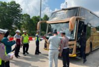 BALAI Pengelola Transportasi Darat (BPTD) Kelas II Lampung melaksanakan kegiatan Inspeksi Keselamatan Angkutan Jalan atau Rampcheck terhadap kendaraan angkutan umum di Ruas Tol Bakauheni–Terbanggi Besar/[De]