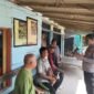 Pasca terjadinya pembunuhan satwa atau binatang yang dilindungi, Jajaran Sat Binmas Polres Mesuji melaksanakan Sambang, Tatap Muka dan Penyuluhan (Binluh) kepada masyarakat yang berada di Simpang D, Kawasan Register 45, Kecamatan Mesuji Timur, Kabupaten Mesuji.[Nya]