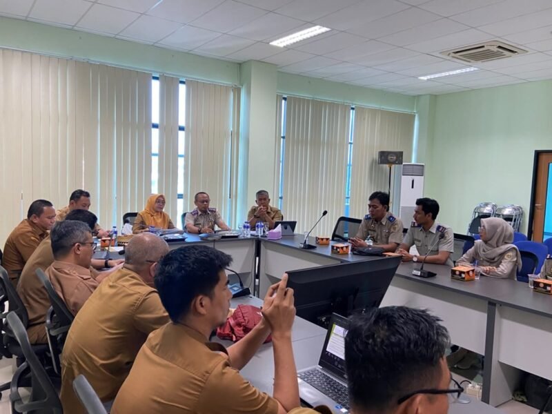 Kantor Pertanahan Kabupaten Mesuji menghadiri kegiatan Penyerahan Sertipikat Tanah Jalan Provinsi Lampung yang diselenggarakan oleh Dinas Bina Marga dan Bina Konstruksi Provinsi Lampung.[Nya]