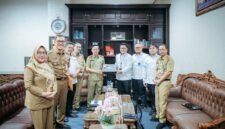 Pemerintah Provinsi (Pemprov) Lampung terus memperkuat sinergi dengan PT ASDP Indonesia Ferry (Persero) dalam mengoptimalkan kawasan Bakauheni Harbour City (BHC) sebagai pusat pertumbuhan pariwisata dan ekonomi di Provinsi Lampung.[De]