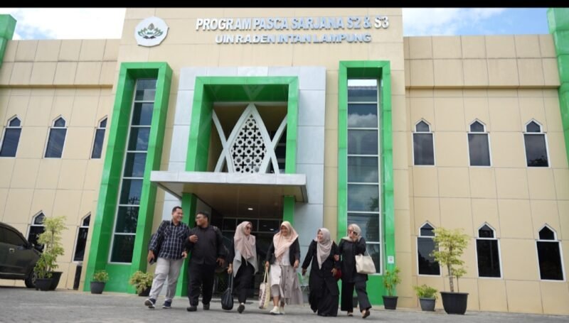 Universitas Islam Negeri (UIN) Raden Intan Lampung (RIL) resmi memperoleh izin penyelenggaraan Program Studi Pendidikan Agama Islam (PAI) Program Doktor (S3). [De]