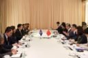 Menteri Luar Negeri China Wang Yi, yang juga merupakan anggota Biro Politik Komite Sentral Partai Komunis China (Communist Party of China/CPC), bertemu dengan Sekretaris Jenderal ASEAN Kao Kim Hourn di Manila, Filipina, pada 21 Juli 2026. [Xin]