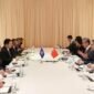 Menteri Luar Negeri China Wang Yi, yang juga merupakan anggota Biro Politik Komite Sentral Partai Komunis China (Communist Party of China/CPC), bertemu dengan Sekretaris Jenderal ASEAN Kao Kim Hourn di Manila, Filipina, pada 21 Juli 2026. [Xin]