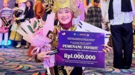 Mahasiswa Program Studi Akuntansi Syariah Fakultas Ekonomi dan Bisnis Islam (FEBI) Universitas Islam Negeri (UIN) Raden Intan Lampung (RIL), Mariska Safitri, dinobatkan sebagai Duta Bahasa Favorit Provinsi Lampung Tahun 2026 pada ajang yang diselenggarakan Balai Bahasa Provinsi Lampung.[De]