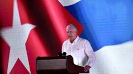 Presiden Kuba Miguel Diaz-Canel berbicara dalam upacara peringatan 73 tahun Hari Pemberontakan Nasional di Pinar del Rio, Kuba. (Xin)