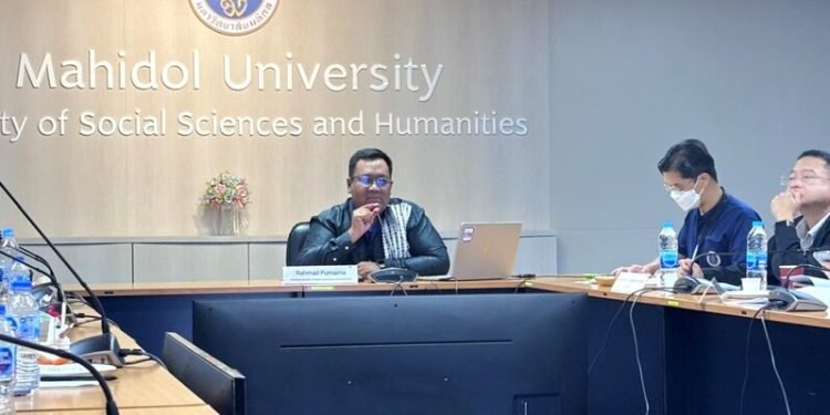 Dosen Fakultas Psikologi Islam Universitas Islam Negeri (UIN) Raden Intan Lampung (RIL), H. Rahmad Purnama, M.Si., turut berpartisipasi sebagai presenter dalam kegiatan International Seminar yang diselenggarakan Mahidol University.[De]