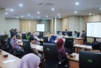 Pusat Sertifikasi, Akreditasi dan Layanan Internasional Lembaga Penjaminan Mutu (LPM) Universitas Islam Negeri (UIN) Raden Intan Lampung (RIL) mematangkan persiapan kerja Tim Ad Hoc Pemeringkatan, Akreditasi dan Layanan Internasional di Ruang Sidang lt.8, Rabu (20/5/2026).[De]