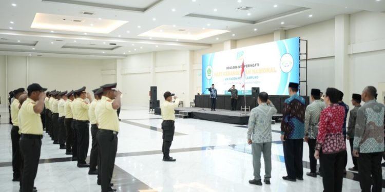  Universitas Islam Negeri (UIN) Raden Intan Lampung (RIL) memperingati Hari Kebangkitan Nasional (Harkitnas) ke-118 dengan mengajak Sivitas akademika menyalakan kembali semangat kebangkitan nasional di tengah tantangan era digital, Rabu (20/05/2026).[De]