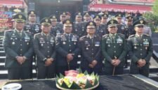 pelaksanan upacara peringatan Hari Bhayangkara ke-80, Polres Way Kanan mendapat kejutan dari Kodim 0427 Way Kanan.[Rm]