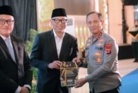 Gubernur Lampung Rahmat Mirzani Djausal menghadiri acara Syukuran Hari Bhayangkara ke-80 Tahun 2026 yang diselenggarakan di Gedung Serba Guna (GSG) Presisi Polda Lampung, Rabu (2/7/2026).[De]
