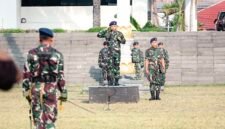 Pemerintah Provinsi Lampung diwakili oleh Asisten Pemerintahan dan Kesejahteraan Rakyat Setdaprov Lampung, M. Firsada mengikuti Upacara Bulanan Bersama Forkopimda Provinsi Lampung yang digelar di Lapangan Korpri, Kompleks Kantor Gubernur Lampung, Senin (6/7/2026).[De]