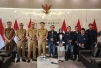 Bupati Lampung Selatan Radityo Egi Pratama mengajak Jaringan Media Siber Indonesia (JMSI) Provinsi Lampung berkolaborasi mempromosikan potensi wisata dan branding Kabupaten Lampung Selatan sebagai Beranda Pulau Sumatera.[De]