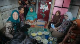 Wakil Gubernur Lampung Jihan Nurlela mengunjungi rumah calon siswa Sekolah Rakyat di Desa Rantau Jaya Udik II, Kecamatan Sukadana, Kamis (9/7/2026).[De]