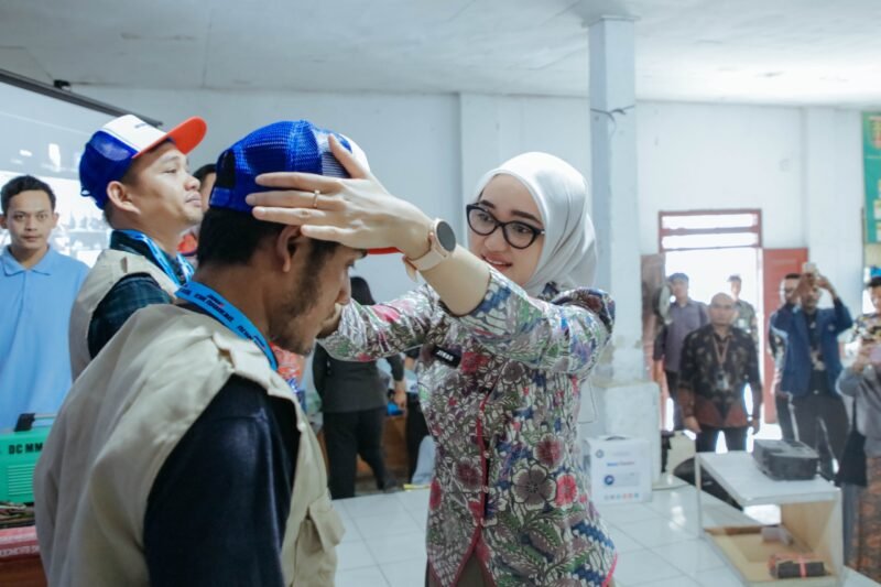 Pemerintah Provinsi Lampung terus memperkuat kualitas sumber daya manusia (SDM) desa sebagai bagian dari upaya pengentasan kemiskinan, penciptaan lapangan kerja, dan penguatan ekonomi masyarakat.[De]