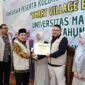 Ketua Umum Pengurus Besar Mathla'ul Anwar (PBMA) Dr. K.H. Jazuli Juwaini, M.A., M.M., melepas keberangkatan 448 mahasiswa Universitas Mathla'ul Anwar (UNMA) Banten, yang akan melaksanakan Kuliah Kerja Nyata (KKN) Tematik Tahun Akademik 2025/2026.[Hs]