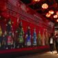 
Tang Wei (Kanan), seniman asal Tiongkok, mementaskan wayang opera Peking klasik berjudul 