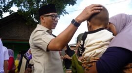 Gubernur Mirzadan Keluarga Miskin di Lampung Timur