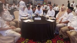 Gubernur Mirza saat Membuka Bimtek DPRD [Rm]