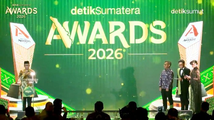 Gubuernur Mirza Sandang Predika Terpuji [PL]