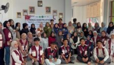 KKN UIN RIL di Kupang Kota Bandarlampung Ubah Jelantah Jadi Lilin [eko]