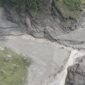 Foto dari udara yang diabadikan menggunakan drone pada 29 Agustus 2026 ini menunjukkan area-area utama yang terdampak tanah longsor di Pelabuhan Gyirong di wilayah Gyirong, Daerah Otonom Xizang, Tiongkok barat daya. (Xinhua)