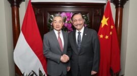 Menlu China dan Dewan Ekonomi
