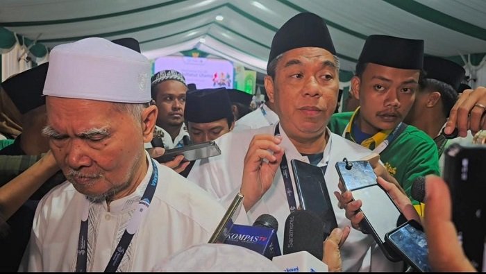 Calon Ketua Umum PBNU, KH Zulfa Mustofa dan Pendukung [Orba]