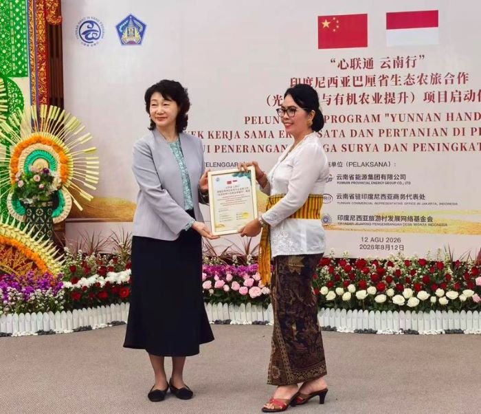 Penandatanganan Kerjasama fase ketiga dari sebuah proyek kerja sama pertanian dan pariwisata ekologis antara Bali dan Yunnan di China.